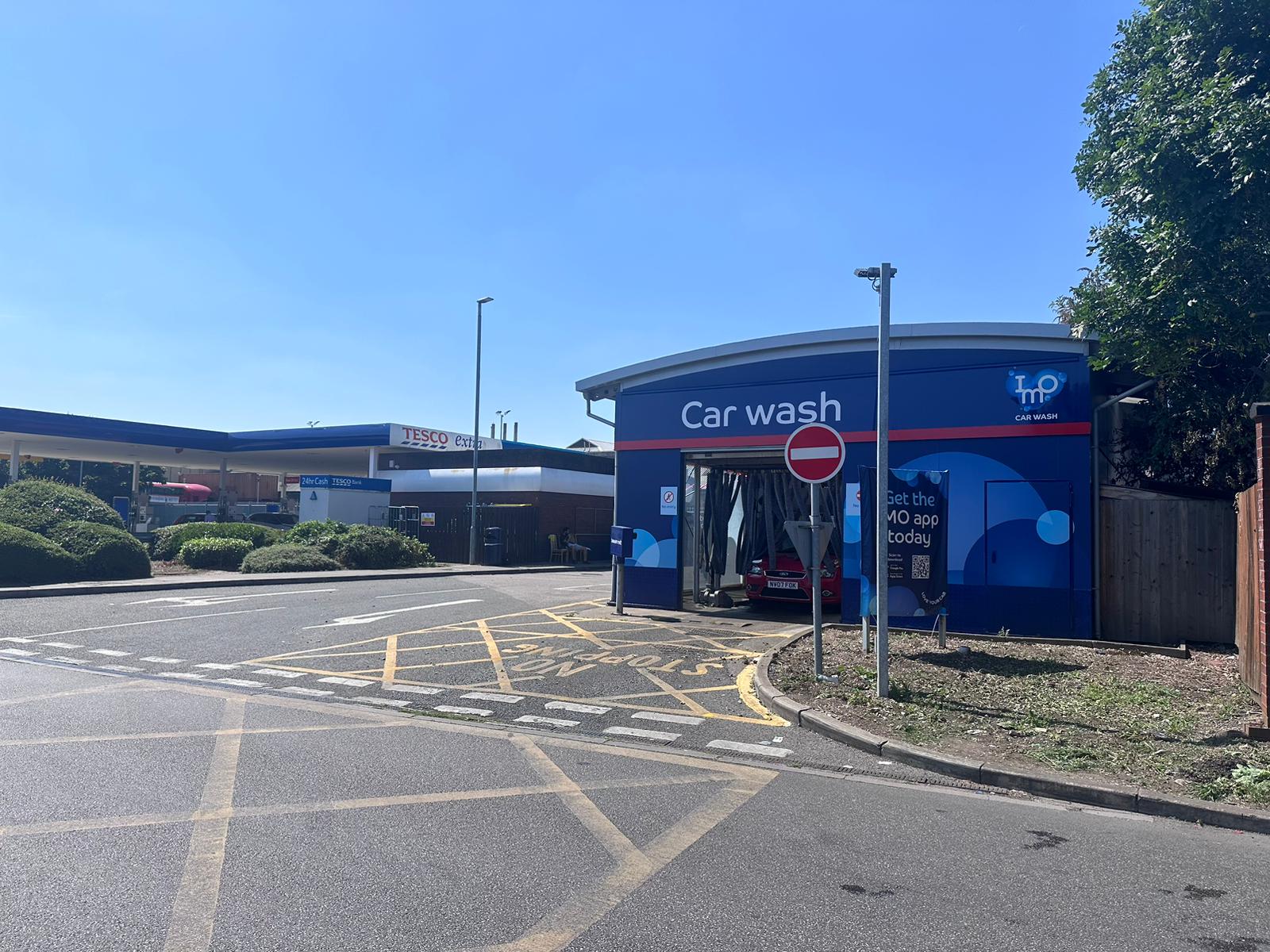 IMO Car Wash Ponders End (Tesco)